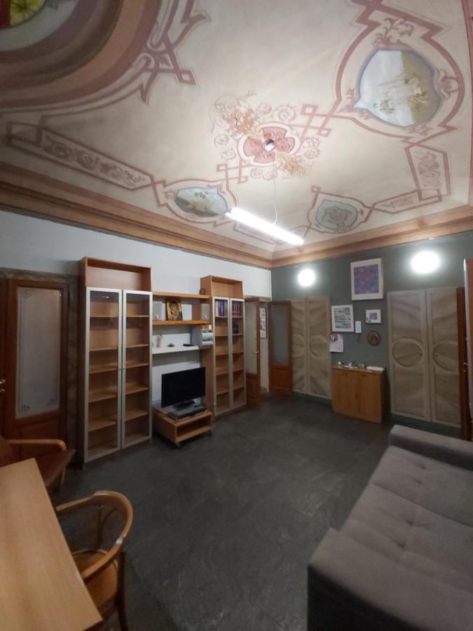 Appartamento Pallavicino Nel Centro Storico Di Cremona Luaran gambar