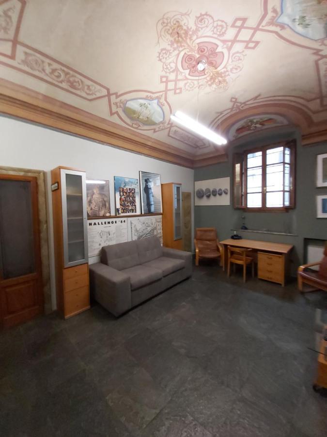 Appartamento Pallavicino Nel Centro Storico Di Cremona Luaran gambar
