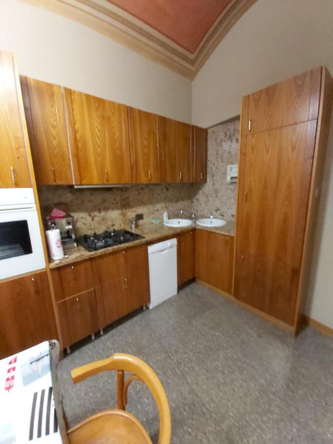 Appartamento Pallavicino Nel Centro Storico Di Cremona Luaran gambar