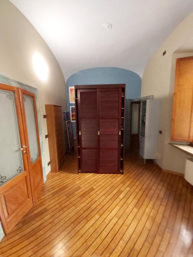 Appartamento Pallavicino Nel Centro Storico Di Cremona Luaran gambar